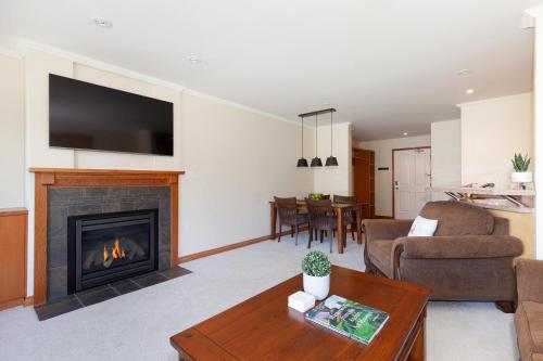 Lakeside Landing | Overlooking Lake, Mountain Views, Near X-Country Skiing Trails in Whistler, Canada