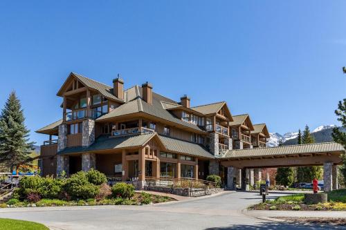 Lakeside Landing | Overlooking Lake, Mountain Views, Near X-Country Skiing Trails in Whistler, Canada