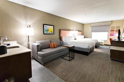 Hampton Inn & Suites Sacramento-Auburn Boulevard - image 14