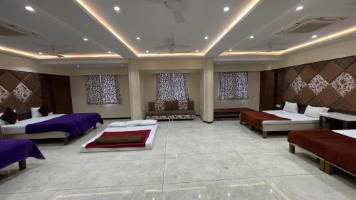 Hotel Ram