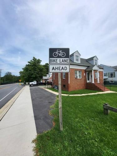 Enchanting 4-bedroom home close to BWI airport. in Glen Burnie, USA
