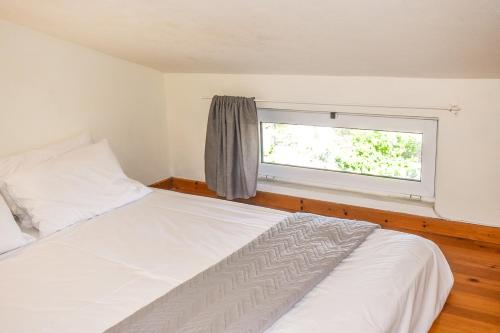 Two-Bedroom Apartment image 3