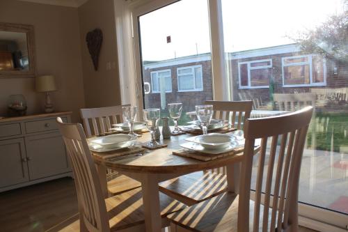 Facilities, Driftwood Heart in Freshwater North