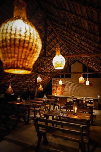 Restauracja, River Glamping by Gaga bees in Udawalawe