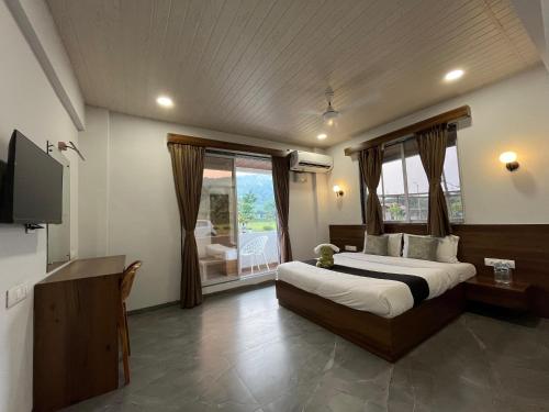 HillRock Resort & Villas, Karjat in Neral