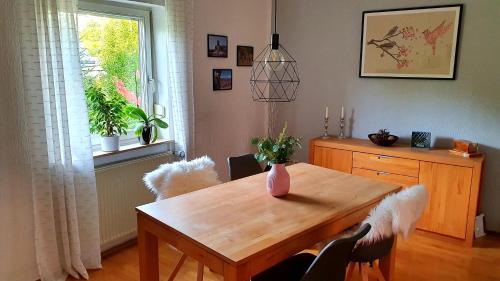 Zweite Heimat Bamberg - stadtnah mit Balkon und Parkplatz in Stegaurach, Deutschland