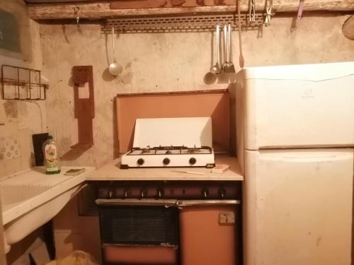  Appartamento con una camera matrimoniale, bagno in camera cucina e veranda esterni in Rilievo