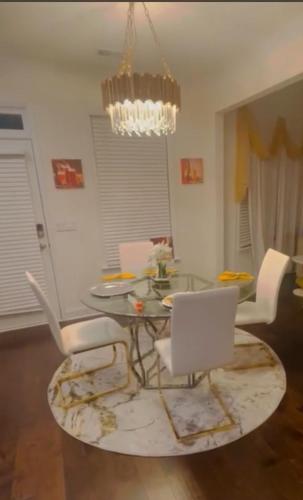 Exotic Room in Hampton, USA
