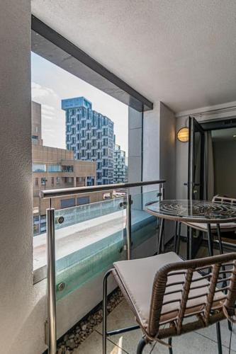 1 Bed Apt - Balcony - City View - Great Location, Liverpool (photo 2)