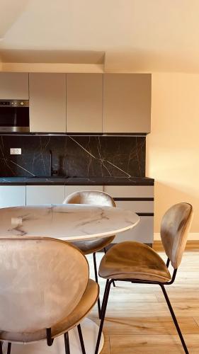 Lagrange 34 Room Type - Quadruple Room