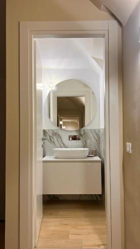 Lagrange 34, Turin (photo 5)