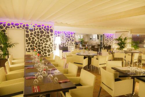 Restaurant, Puerto Azul Marbella in Marbella