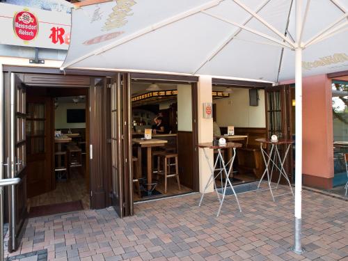 Entrance, Hotel & Wirtshaus Hansen in Bergisch Gladbach