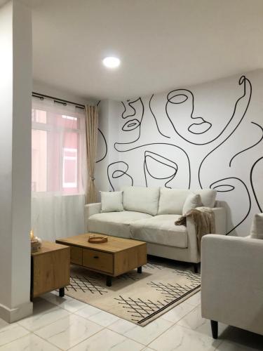 Stylish & Cozy Apartment only 7km to the UN