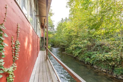 A környék, Le Lov't - Suite avec jacuzzi in Spontin