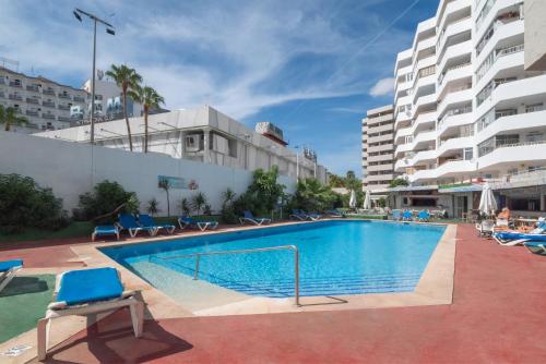  Magalluf Playa Apartments - Adults Only, Pension in Magalluf