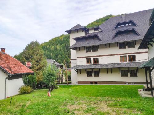 Skats, Apartman SPEEDY Gondola in Brzeće