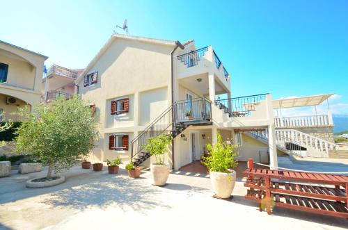 Apartments Dubravcevic - image 14