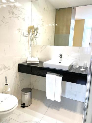 Hotel Universal - image 5