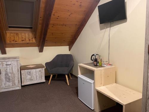 Deluxe Single Room