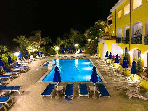 Hotel Capizzo - image 2