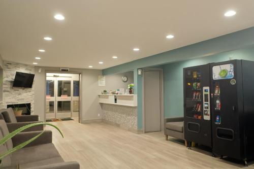 Super 8 by Wyndham Rockford I-90/Casino District in Rockford (IL)