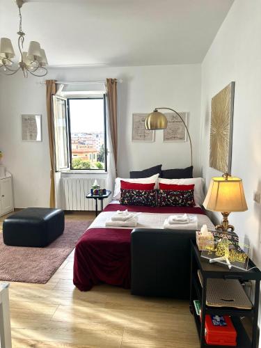 Gemelli-San Pietro-Trastevere-casa con posto auto, Roma (foto 3)