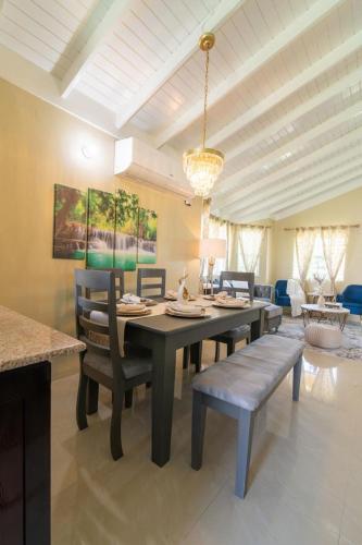 Stafford Oasis in Discovery Bay