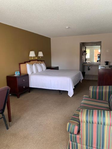 Down Home Lodge & Family RV Resort - image 7