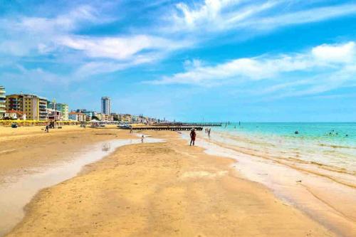 Casa annuale al mare a Jesolo! Room Type - Three-Bedroom Apartment Casa annuale al mare a Jesolo! Room Type - Three-Bedroom Apartment