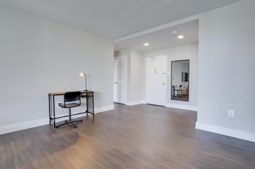Elegance in Crystal City - Amazing Apartment with gym, Arlington (foto 5)
