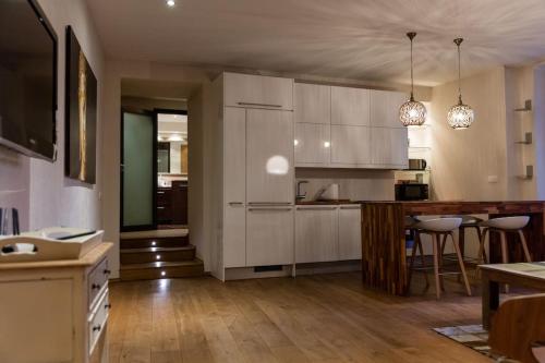 DICTUMFACTUM Modern Apartment Viru Gates, Tallinn (photo 4)