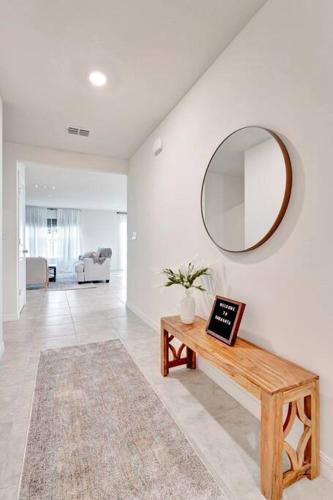 Serene Sarasota Residence * By th Beach & Airport!