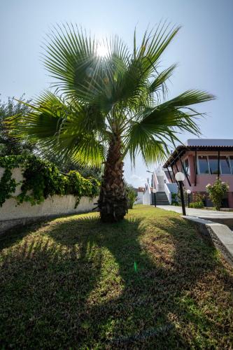 Eleni Residence by the sea, Rapanianá