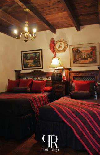 Hotel Pasillo Rholyn