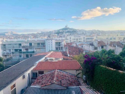 Studio paisible, climatisé avec vue Notre Dame - Location saisonnière - Marseille