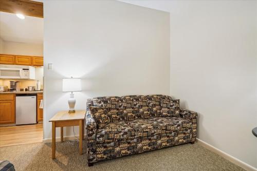 Cedarbrook Queen Studio 207 in Killington, USA