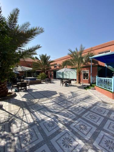 فندق ادوماتو ADOMATo HOTEl Dumah al Jandal