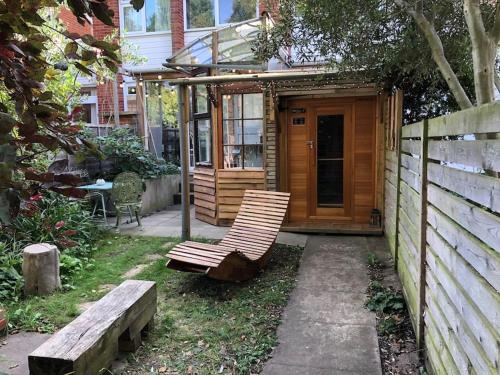 Tiny hideaway in Cambridge