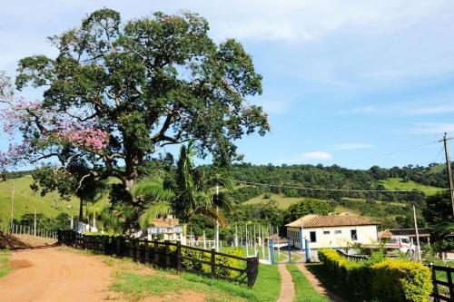 Santa Lucia Fazenda Centenária nas Montanhas