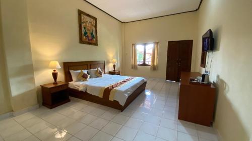 Deluxe Double or Twin Room image 3