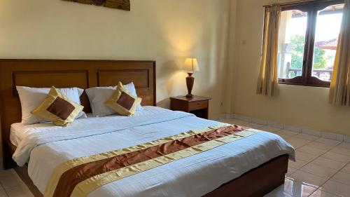 Deluxe Double or Twin Room image 1