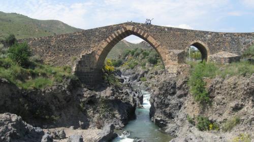 Sotto Il Vulcano - image 10