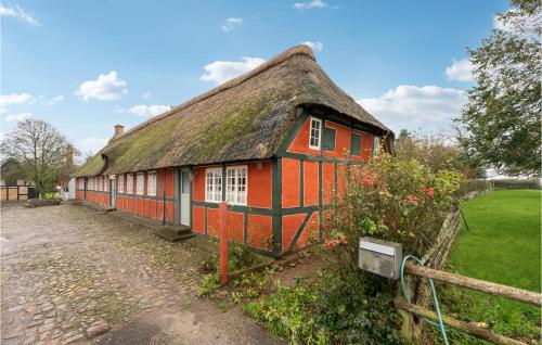 Cozy Apartment In Faaborg With Kitchen