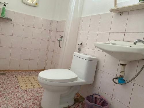 Comfort Triple Room with Shower image 4