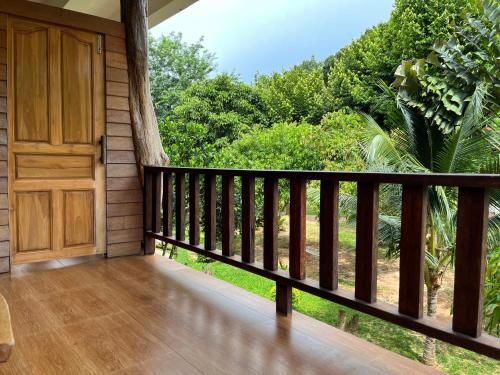 A környék, Samed Garden Resort in Ao Noi na