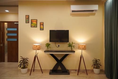 Lime Tree Three BHK Serviced Apartments DLF Phase-5 Gurgoan