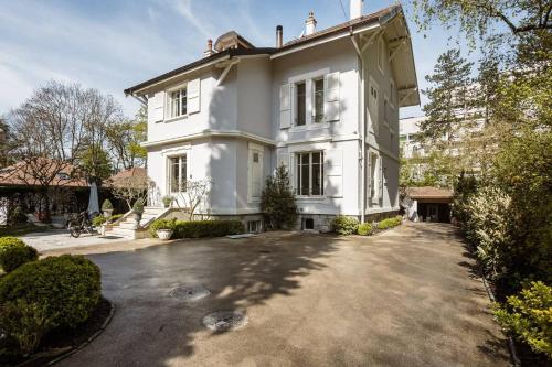  Residence Mont-Blanc, Pension in Geneva bei Anières