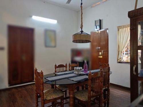 Anandam Stays - Premium 3BHK plush homestay, Vaikom near Kumarakom