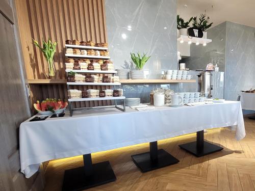 Ресторан, Hotel & Restauracja Wróblewscy (Hotel & Restauracja Wroblewscy) in Пултуськ